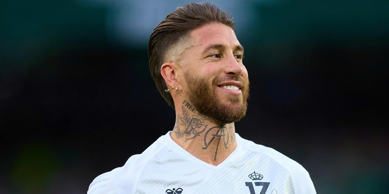 Sergio Ramos là một trong những trung vệ vĩ đại nhất lịch sử